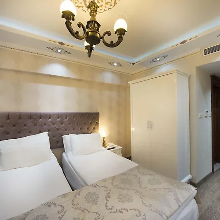 World Heritage 3*