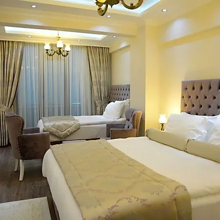 World Heritage 3*