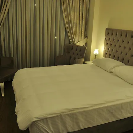 World Heritage 3*